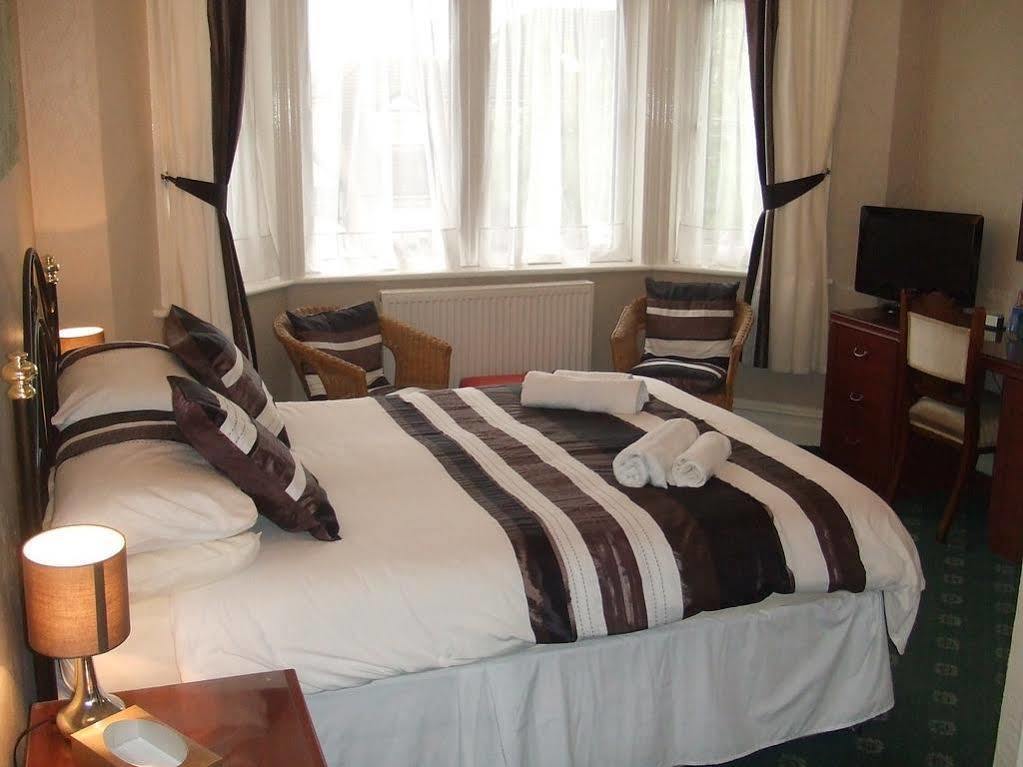 Hotel Blueshutters Poole Exterior foto